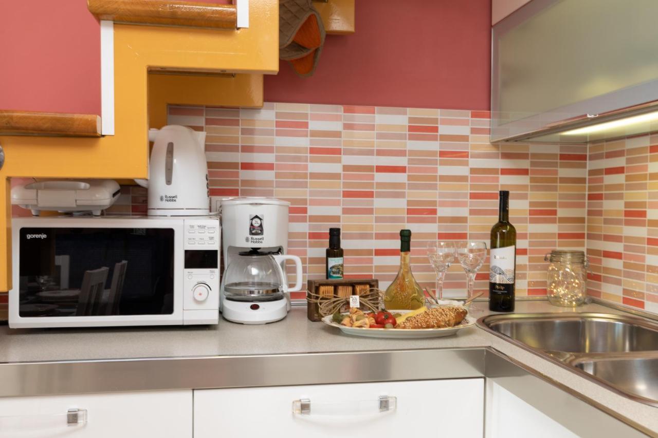 Apartman Monika Omiš Buitenkant foto