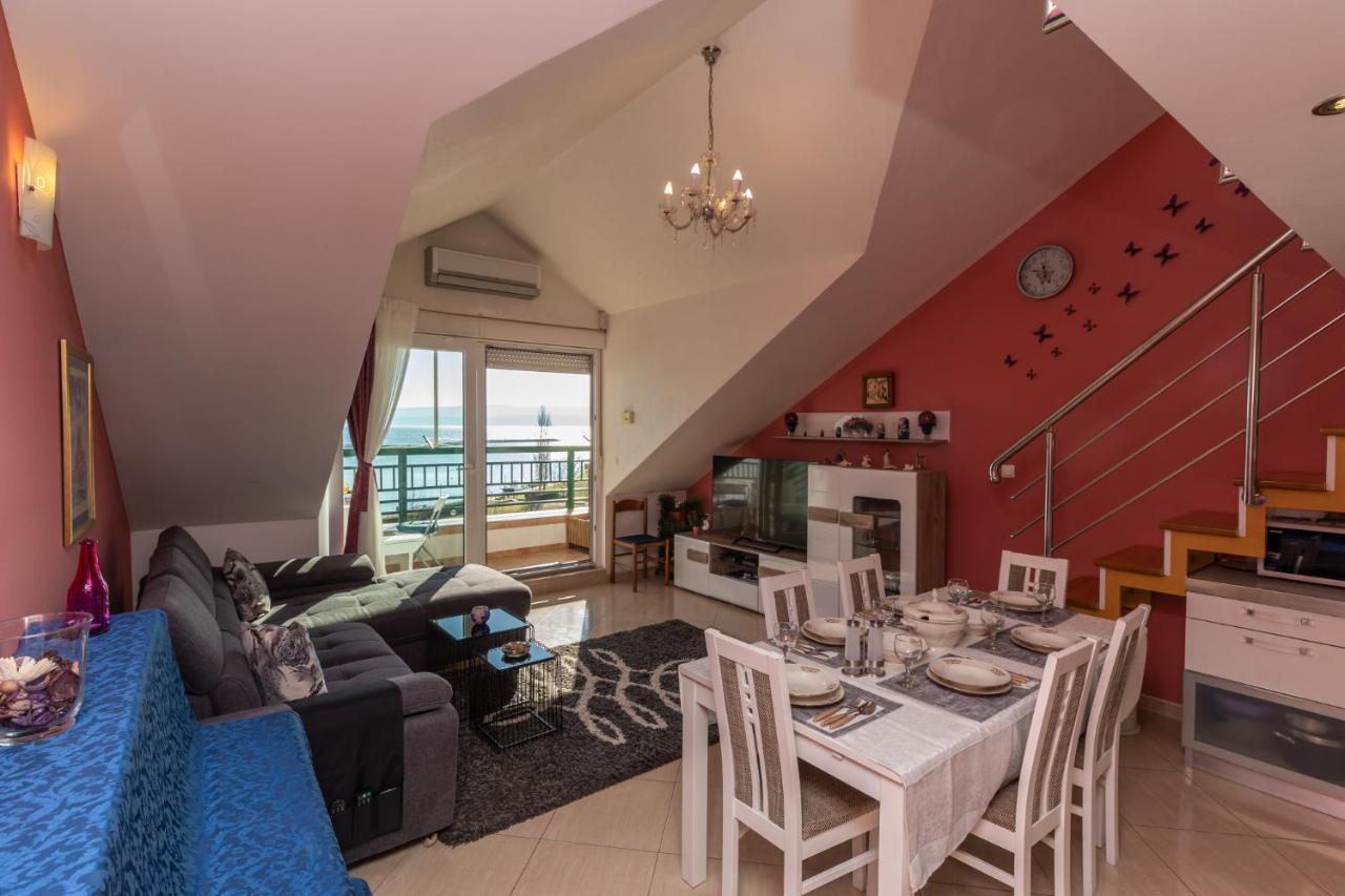 Apartman Monika Omiš Buitenkant foto